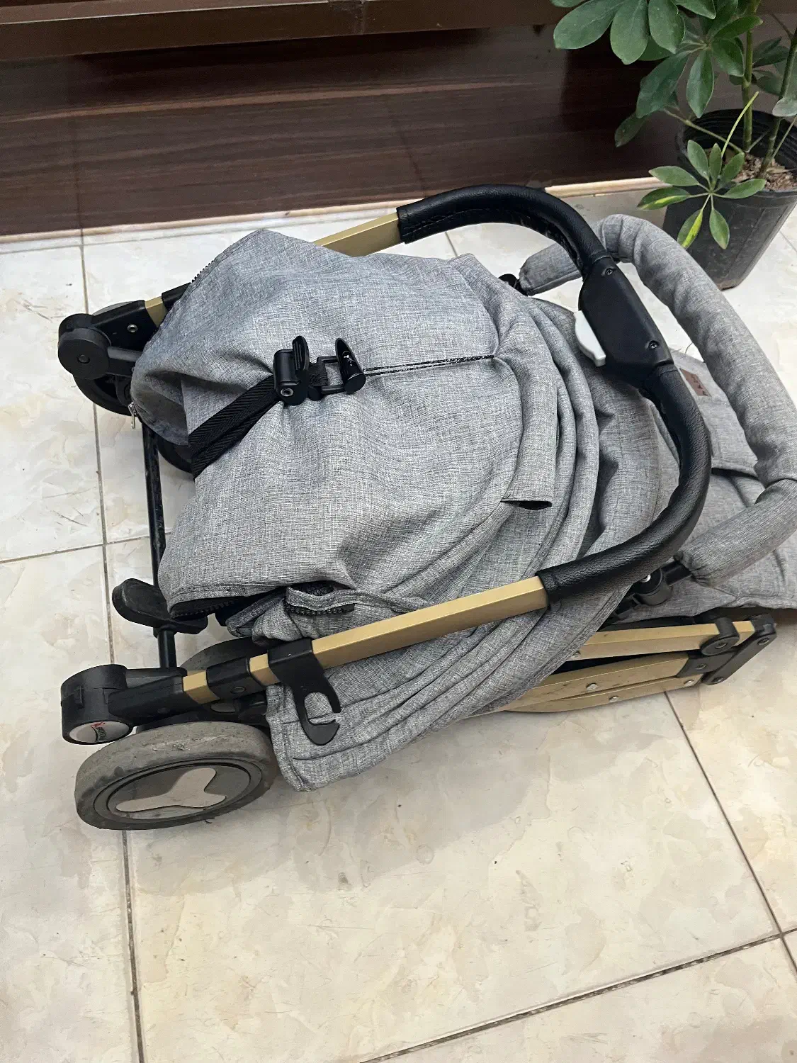 کالسکه کودک|کالسکه و لوازم جانبی|مهدی شهر, |دیوار