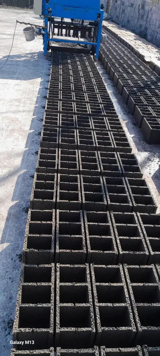 بلوک زن و کارگر ساده|استخدام معماری، عمران و ساختمانی|آستانه اشرفیه, |دیوار