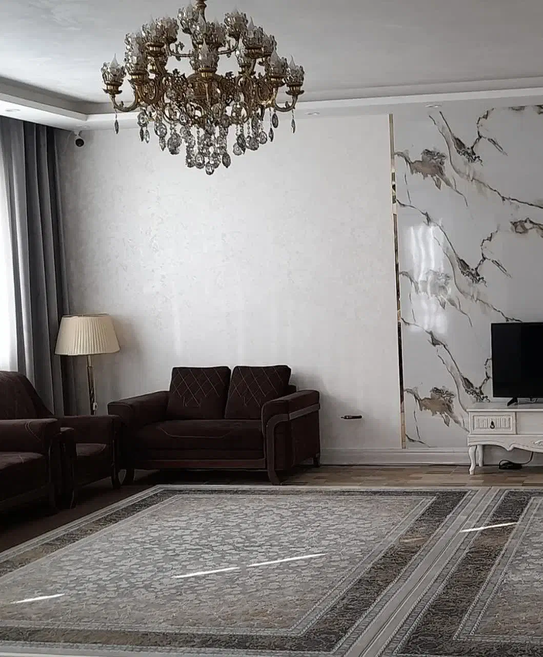 لوستر برنجی|لوستر و چراغ آویز|بروجرد, |دیوار