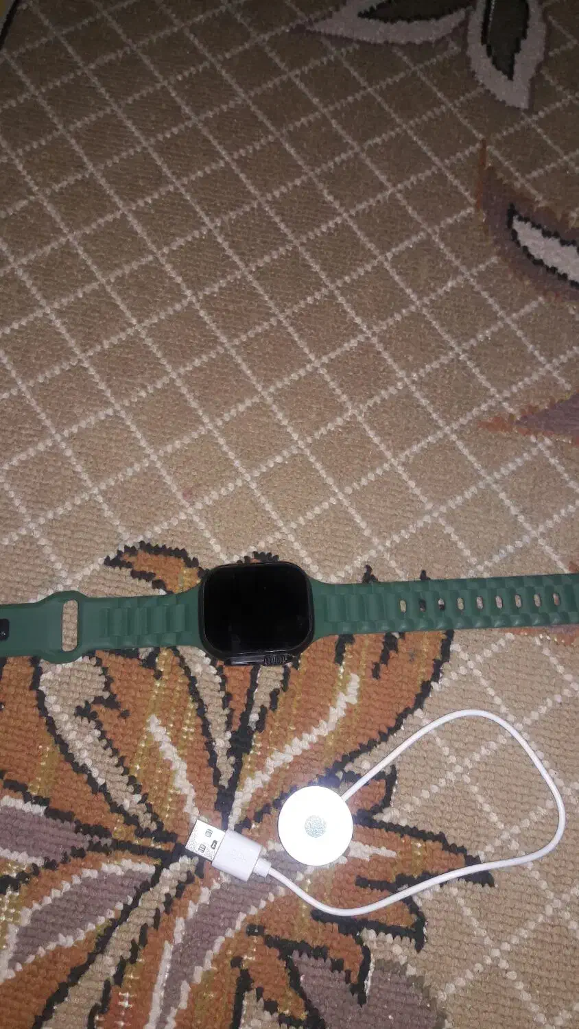 ساعت مچی اَپل واچ مدل جوانان به همراه شارژر.|ساعت|علی‌آباد کتول, |دیوار