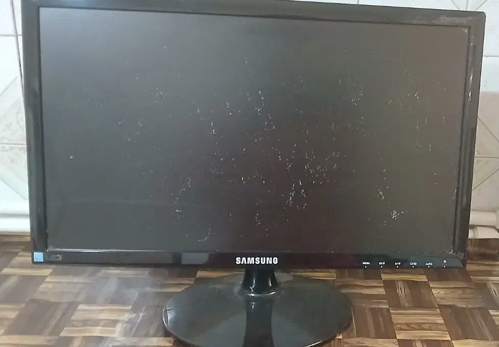 ماکت مانیتور سامسونگ|قطعات و لوازم جانبی رایانه|همدان, |دیوار