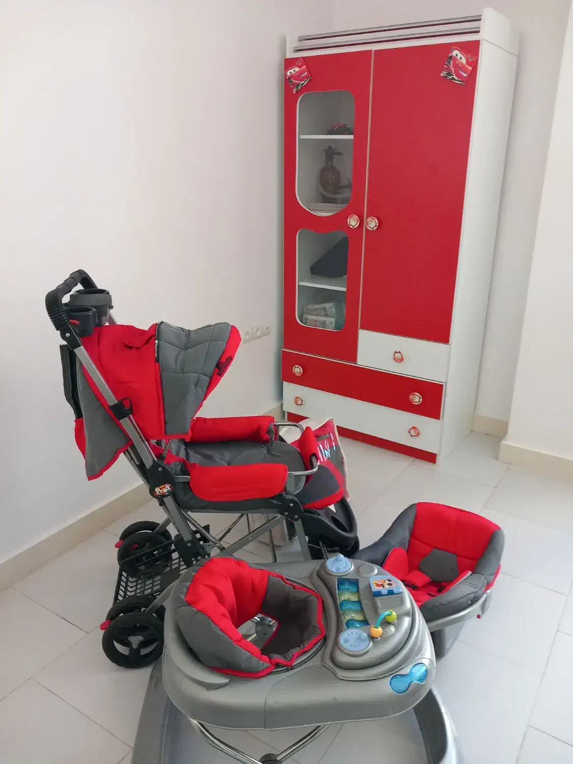 ست سیسمونی|کالسکه و لوازم جانبی|پردیس, فاز ۲|دیوار