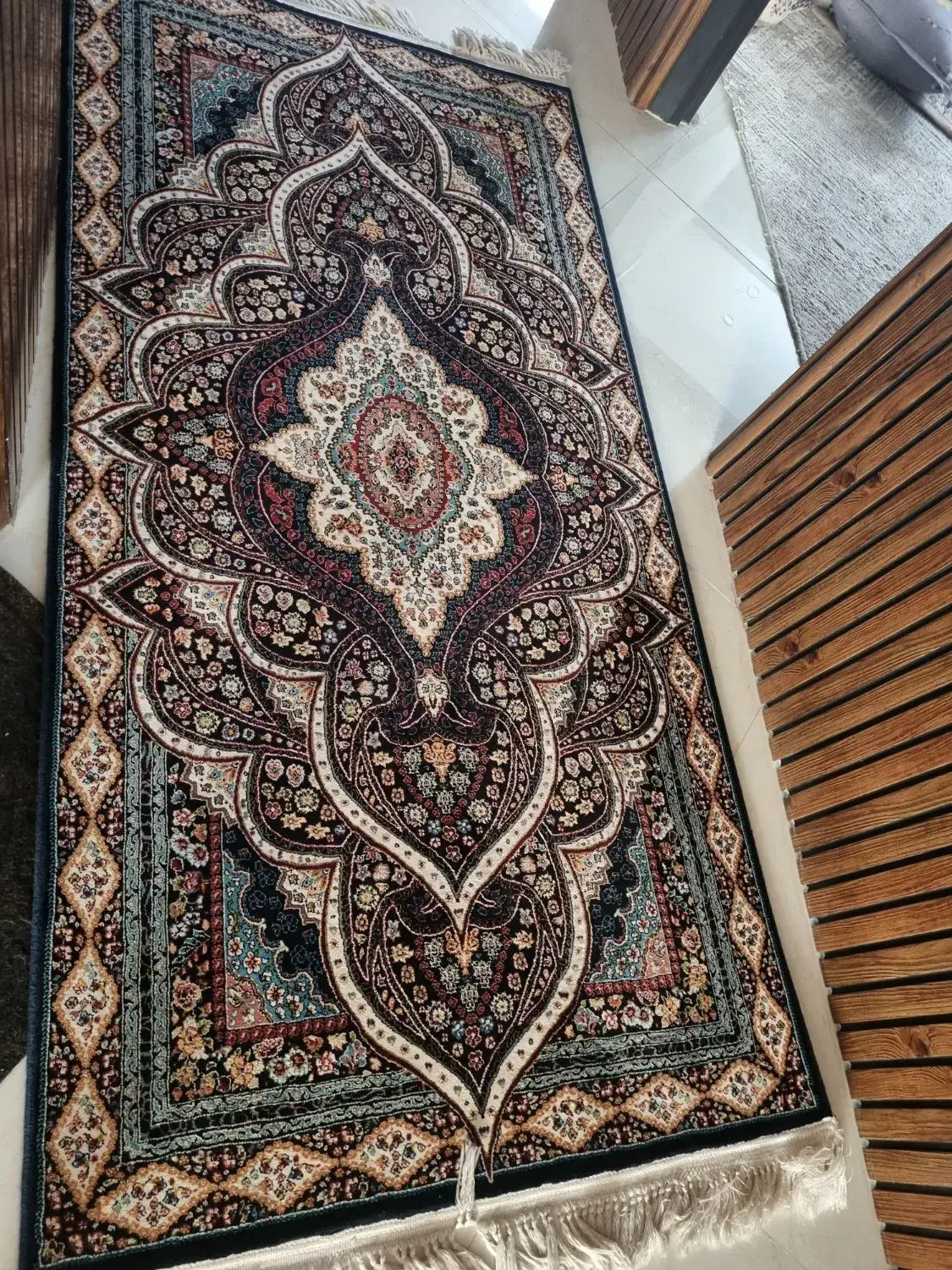 ۴ تا فرش ۱۲۰۰ شانه ماشینی فقط ۴۰ میلیون|فرش|اصفهان, شهریار|دیوار