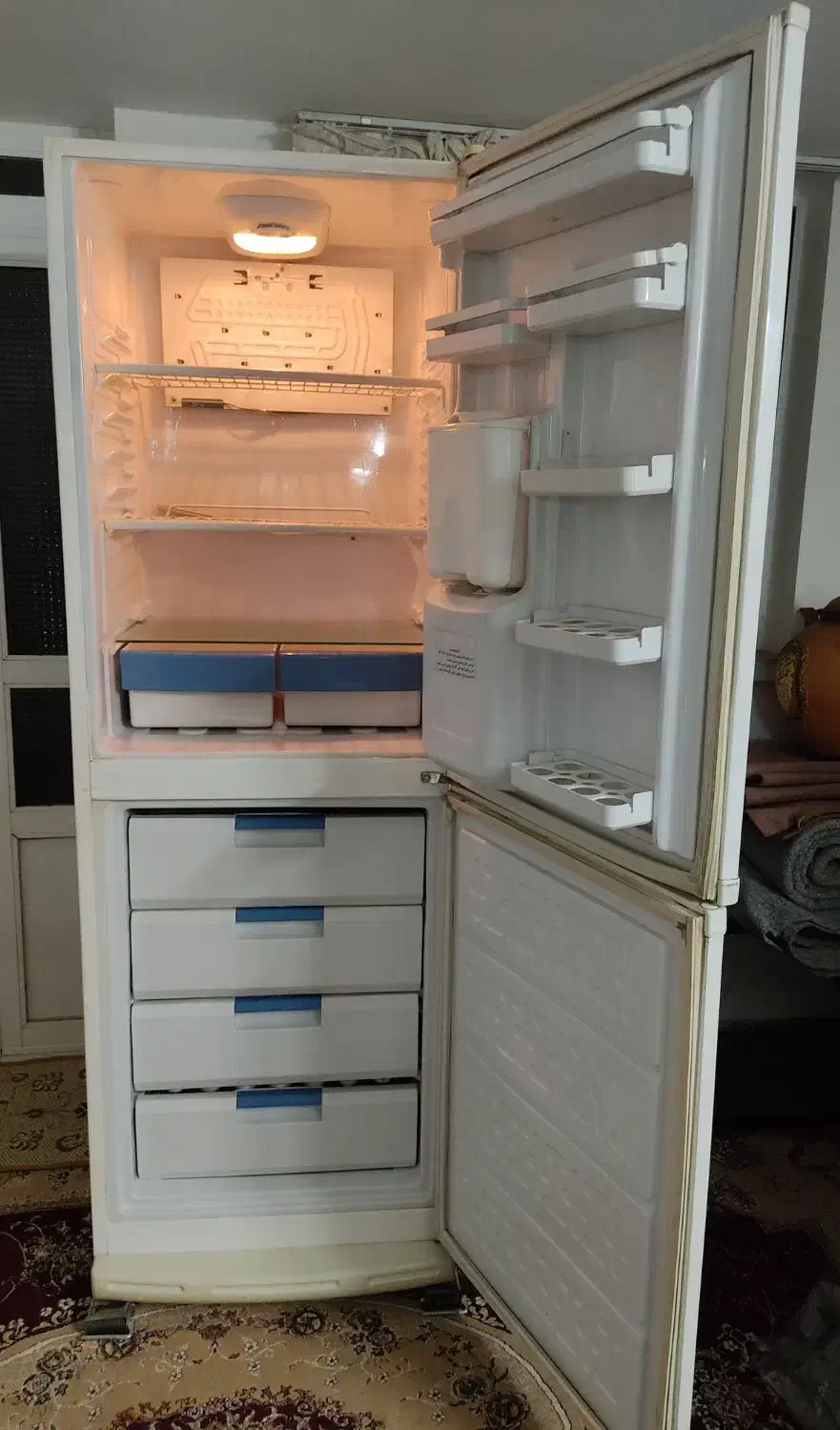 یخچال و فریزر|یخچال و فریزر|آکند, |دیوار