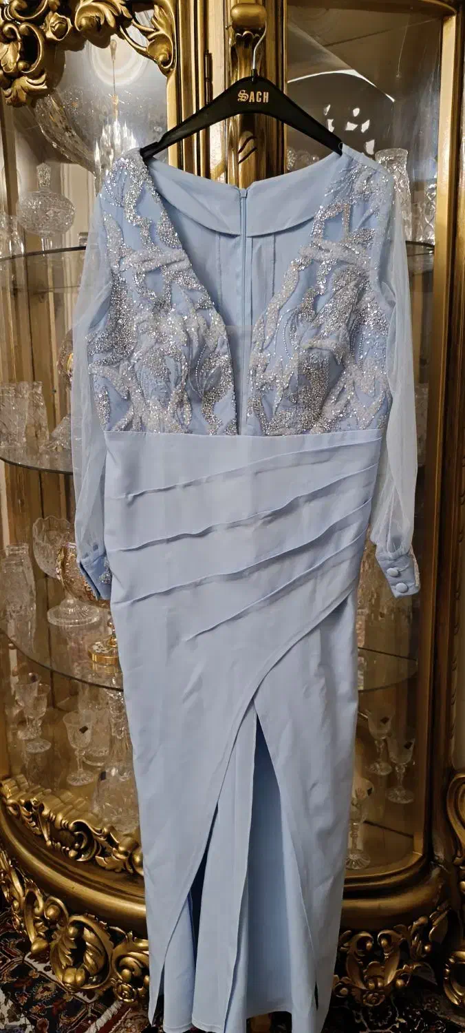 لباس مجلسی|لباس|تبریز, |دیوار