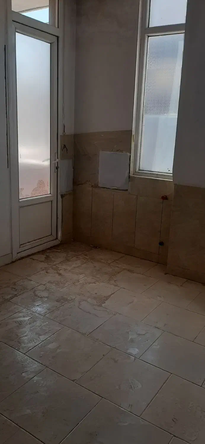 واحد ۹۸متری سعدی شرقی ۲خواب|فروش آپارتمان|بروجن, |دیوار