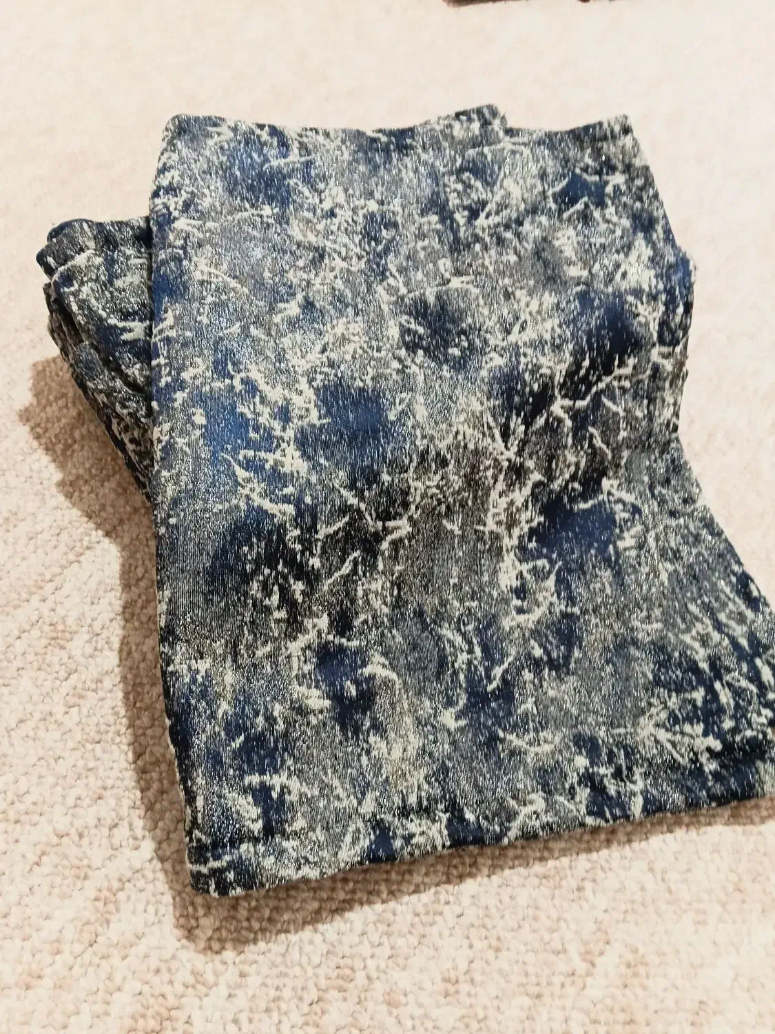 روبالشتی|رختخواب، بالش، پتو|کوهدشت, |دیوار