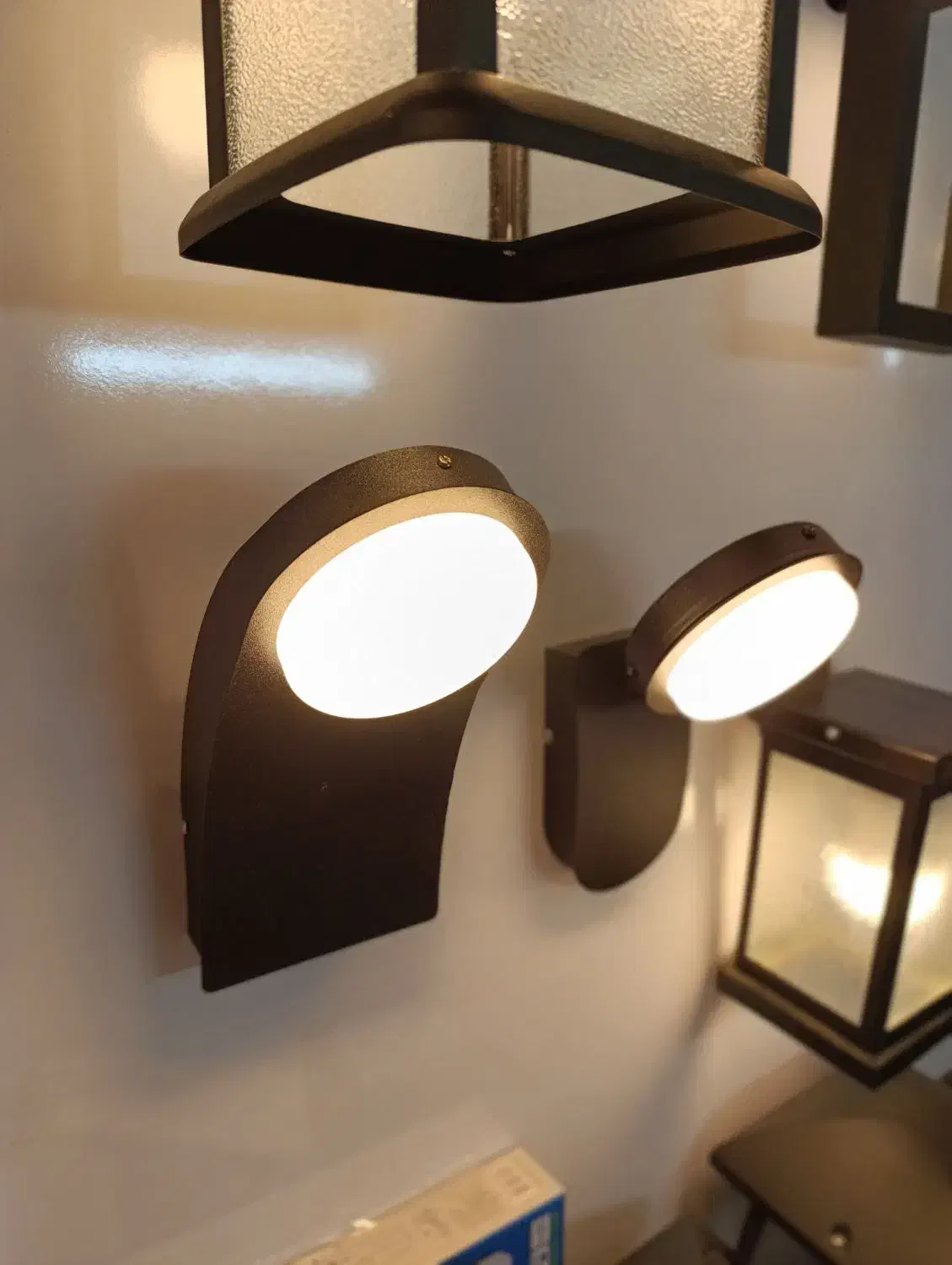 دیواری حیاطی چراغ پارکی لامپ باغی|لامپ و چراغ|مشهد, ده دی|دیوار