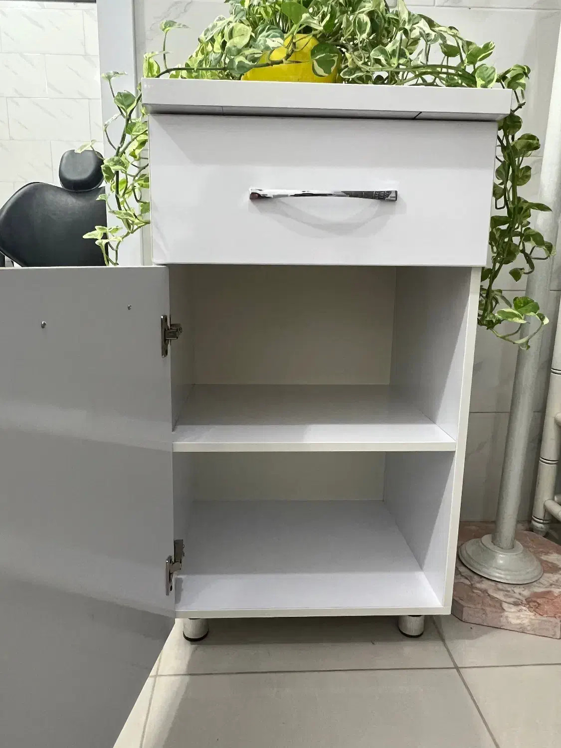 نجهیزات لوکس آرایشگاه|آرایشگاه و سالنهای زیبایی|بجنورد, |دیوار