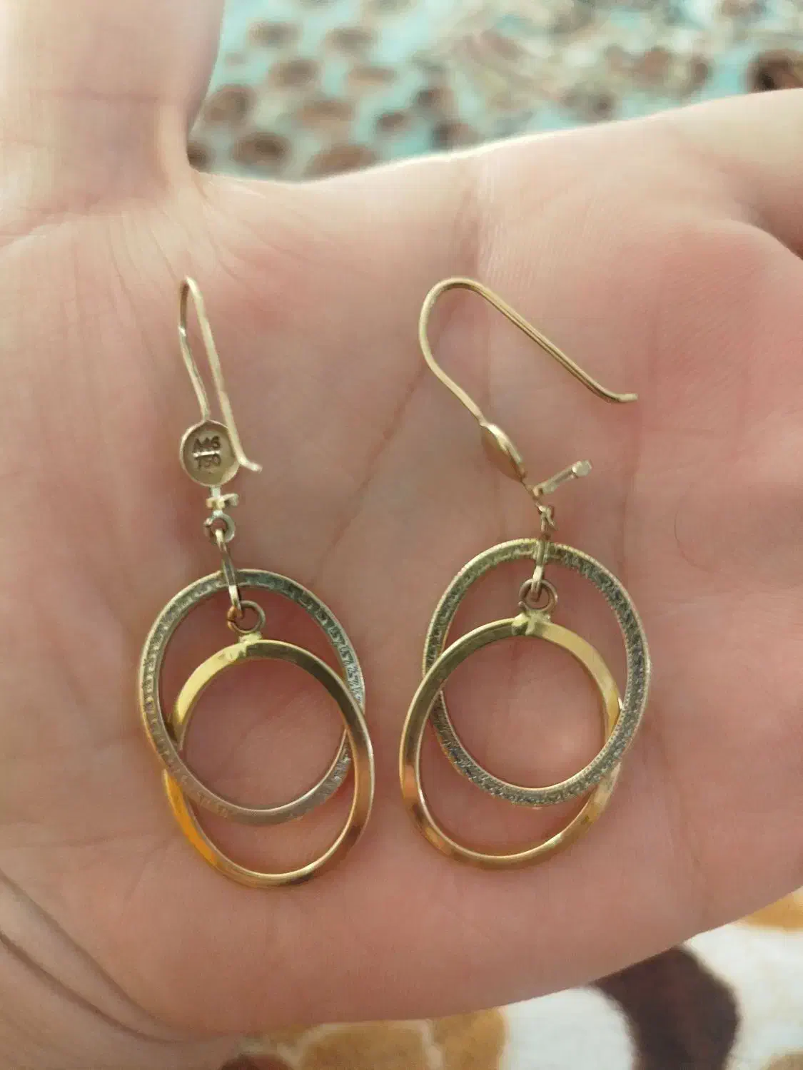 گوشواره|جواهرات|ایوان, |دیوار