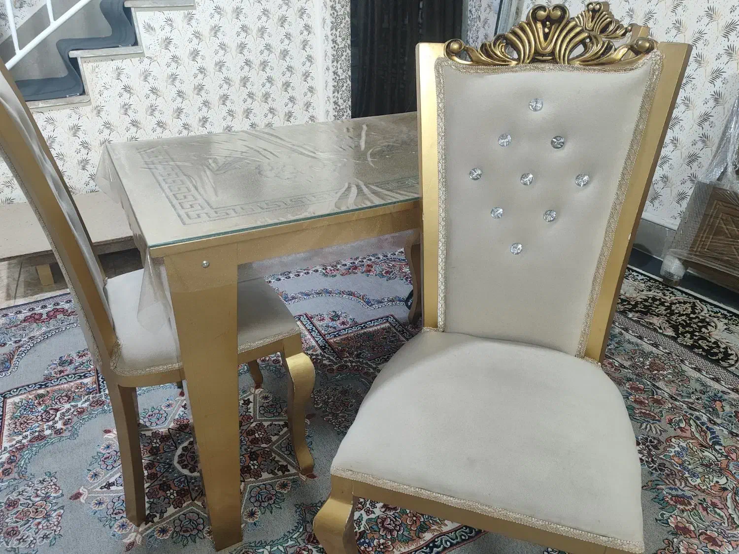 میز ناهار خوری|میز و صندلی غذاخوری|ساوه, |دیوار