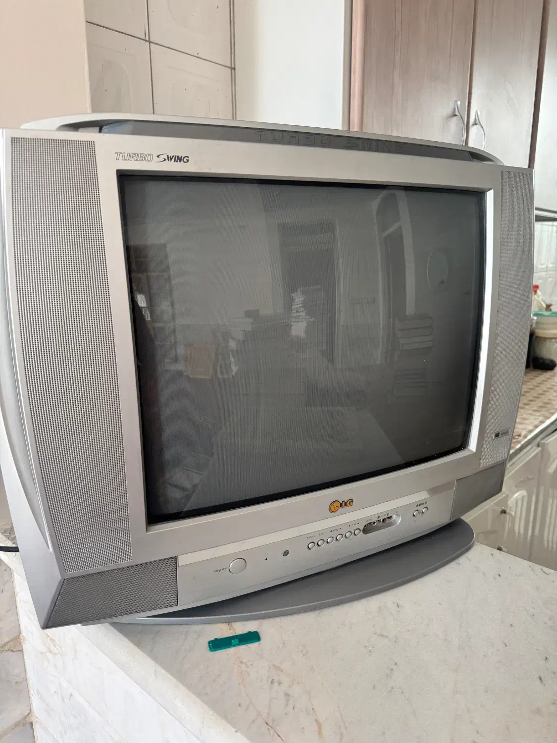 تلویزیون ال جی tv lg|تلویزیون و پروژکتور|قم, باجک سه|دیوار