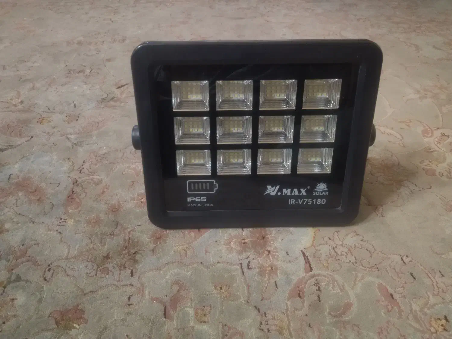 پرژکتور خورشیدی v. max|لامپ و چراغ|اسلامشهر, شهرک واوان|دیوار