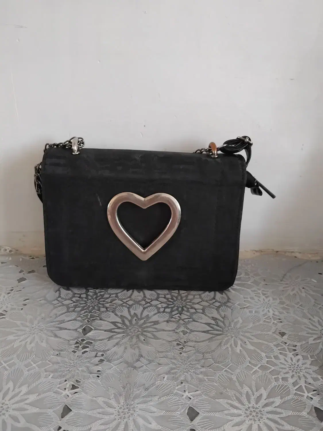 کیف درحدنو|کیف، کفش، کمربند|کهن آباد, |دیوار