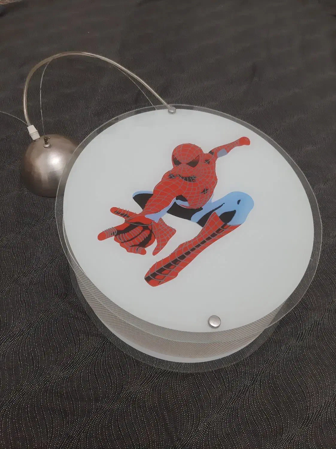 لوستر کودک و نوجوان|لوستر و چراغ آویز|قدس, شهر‌قدس|دیوار