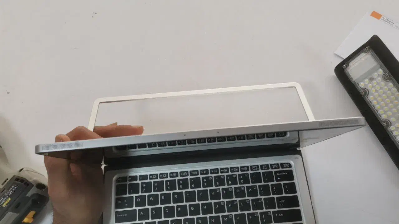 لب تاب|رایانه همراه|تایباد, |دیوار