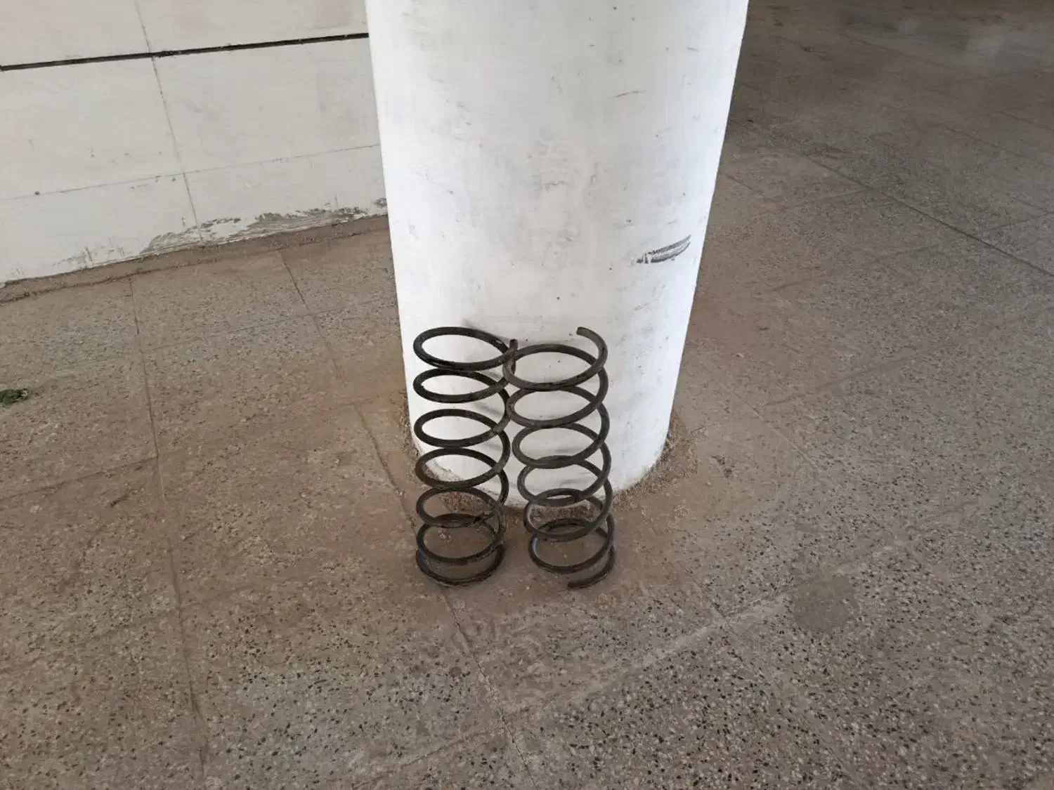 لول فنر پژو ۴۰۵ اصلی|قطعات یدکی و لوازم جانبی|فولادشهر, A6|دیوار