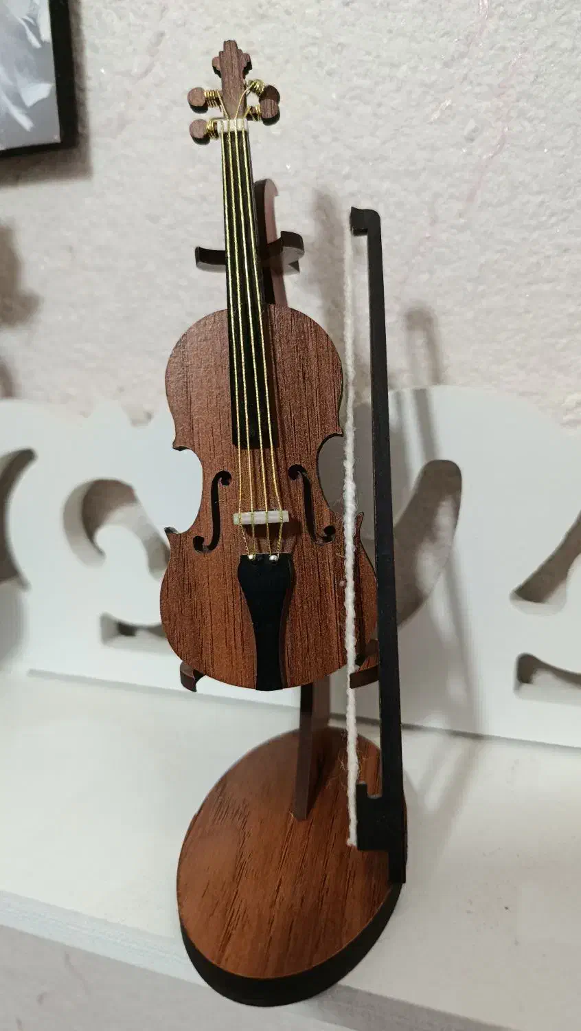 ویولن، ماکت دکوری|ویولن|مشهد, یوسفیه (شهرک غرب)|دیوار