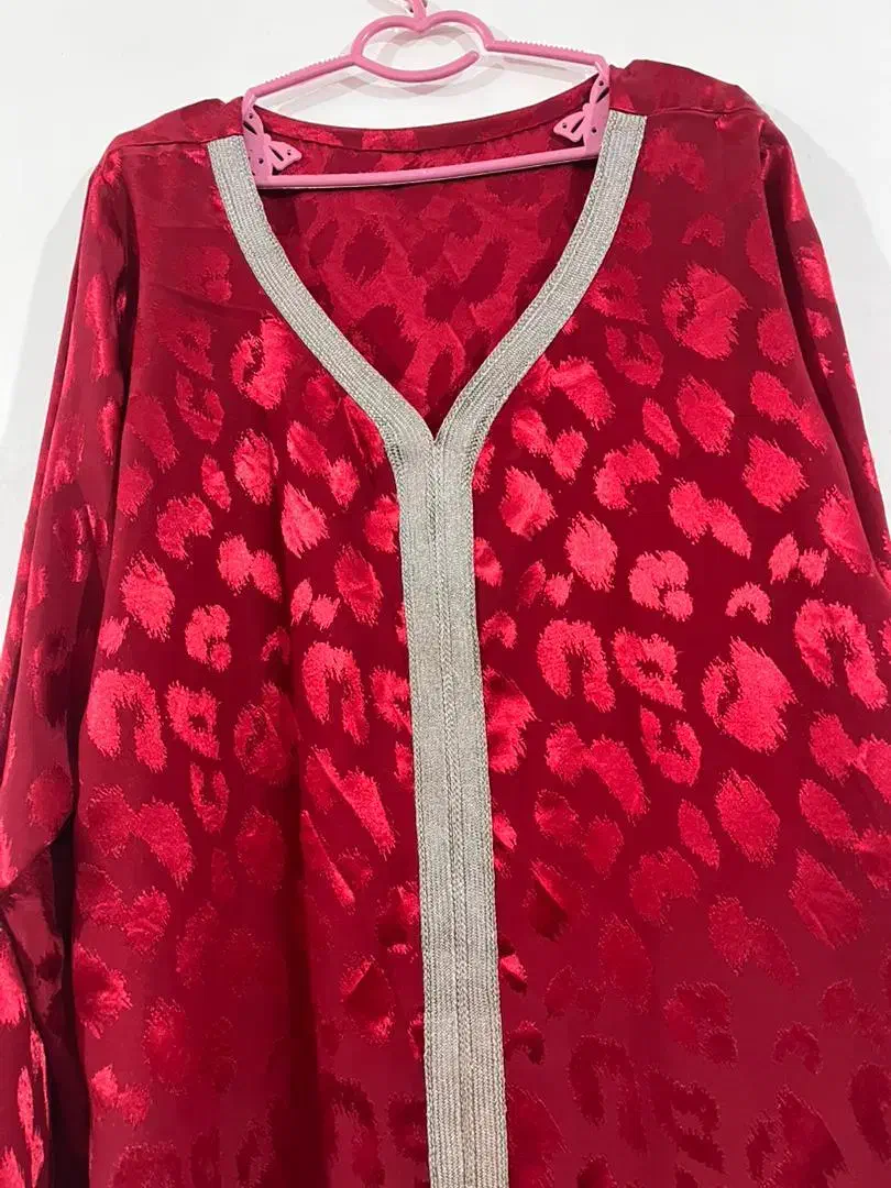 کفتان قرمز پلنگی|لباس|رامهرمز, |دیوار