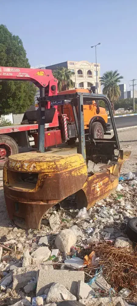 لیفتراک تویوتا|خودرو سنگین|لامرد, |دیوار