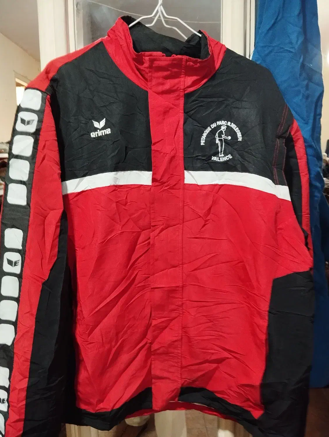 بادگیر|لباس|شیراز, ابیوردی|دیوار