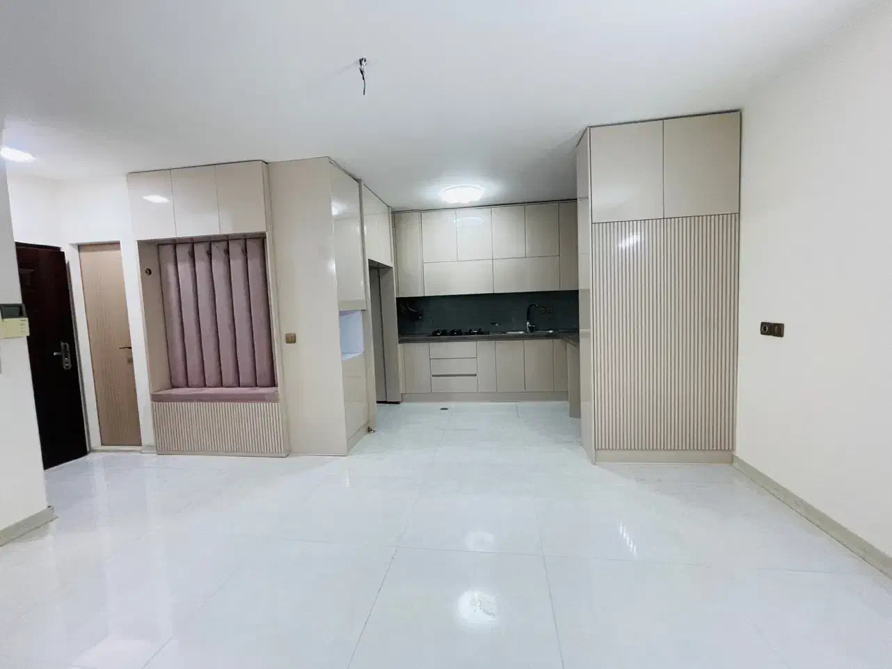 آپارتمان ۶۰ متری یک خواب شیک چهارباغ بالا|فروش آپارتمان|اصفهان, سعادتآباد|دیوار