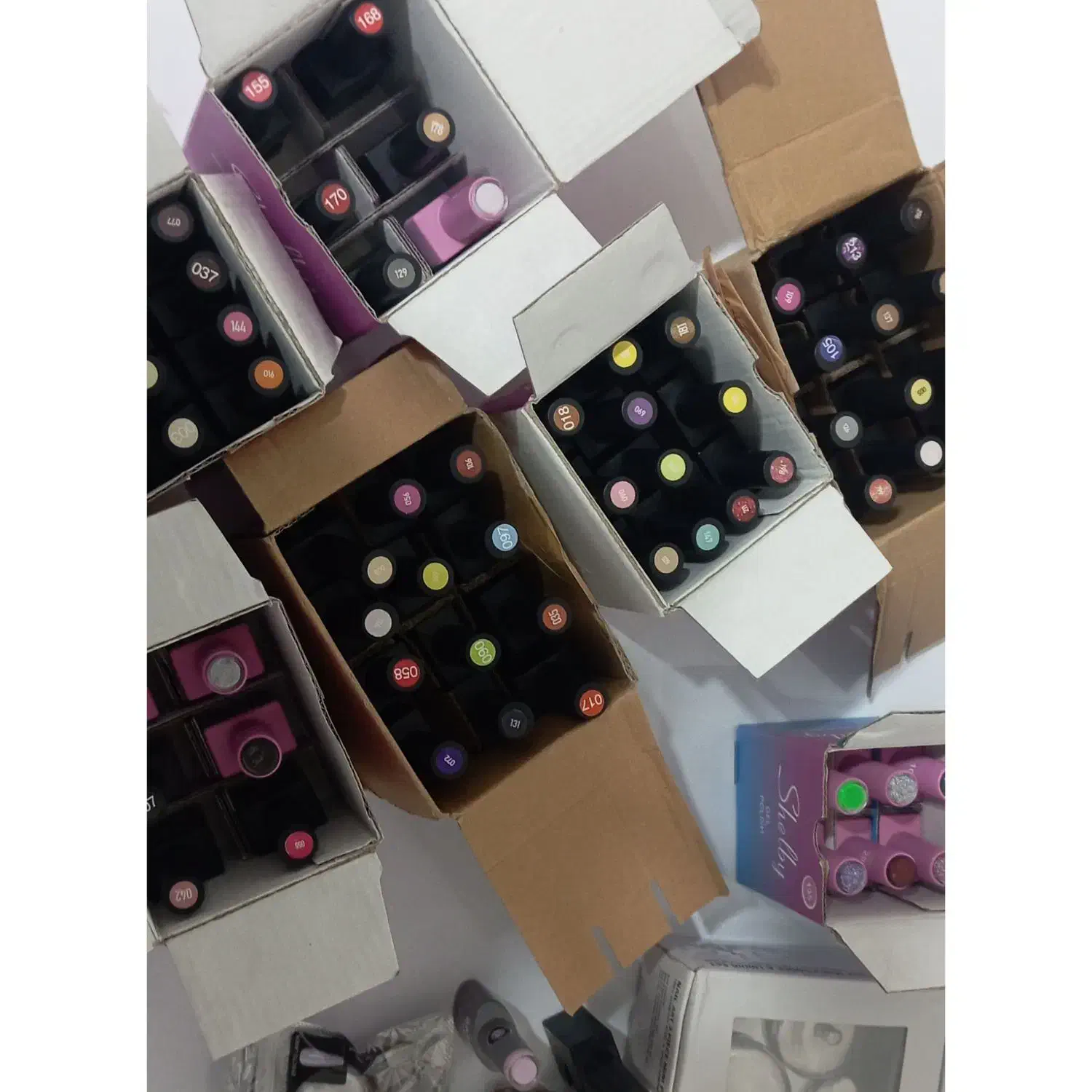 وسایل کاشت ناخن|آرایشگاه و سالنهای زیبایی|دزفول, |دیوار