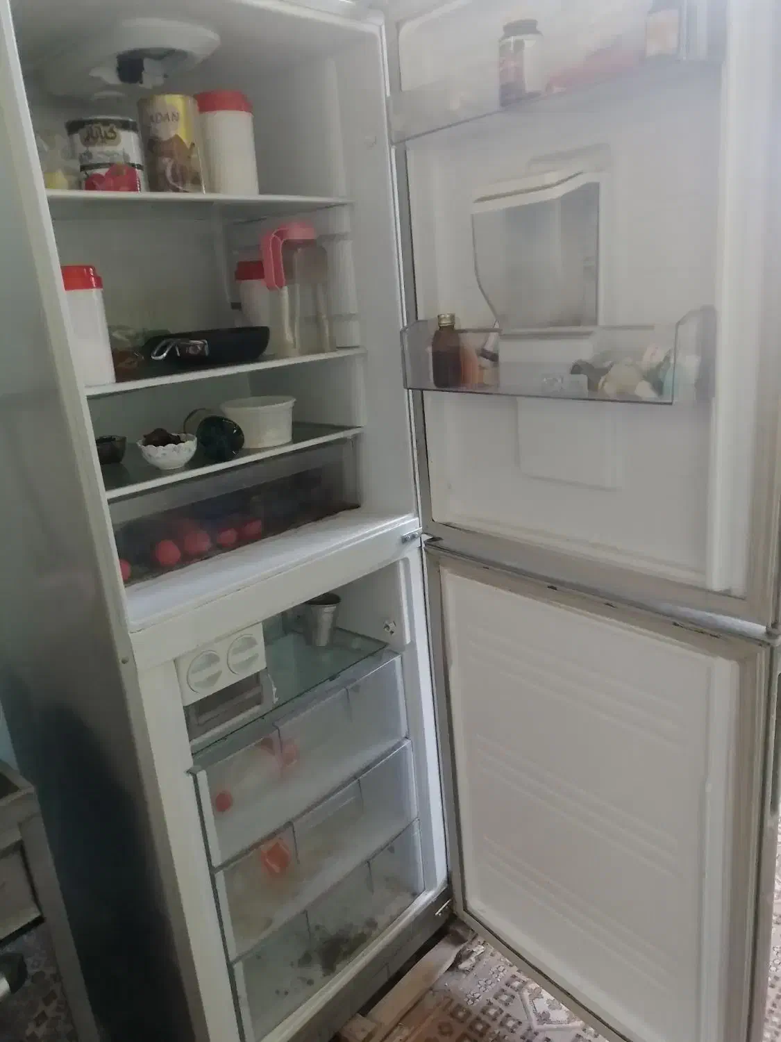 یخچال فریزرسالم طرح درب مخفی سیلوان|یخچال و فریزر|سبزوار, میدان بار|دیوار