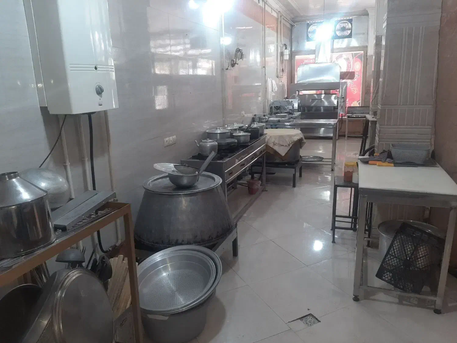 فروش لوازم رستوران به طور کامل|کافی‌شاپ و رستوران|صحنه, |دیوار