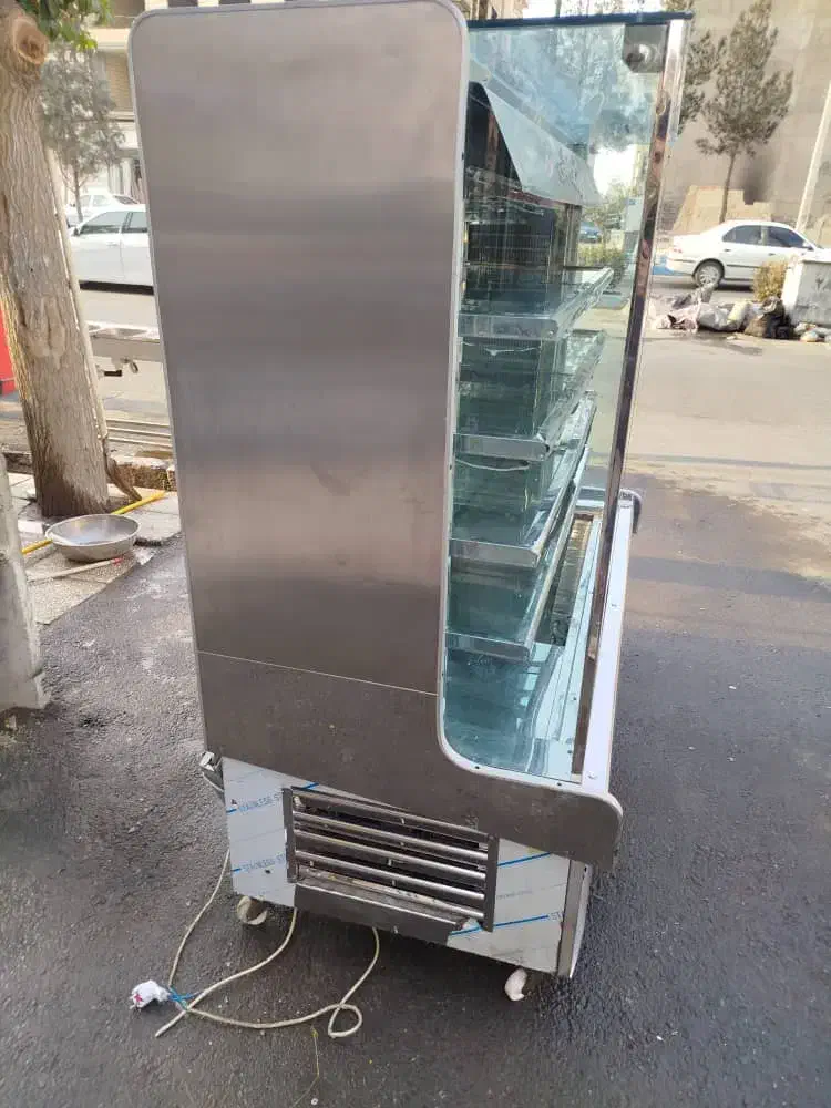 یخچال مکعبی ۱۷۰سانتی درحدنو|فروشگاه و مغازه|تهران, تهرانسر شرقی|دیوار