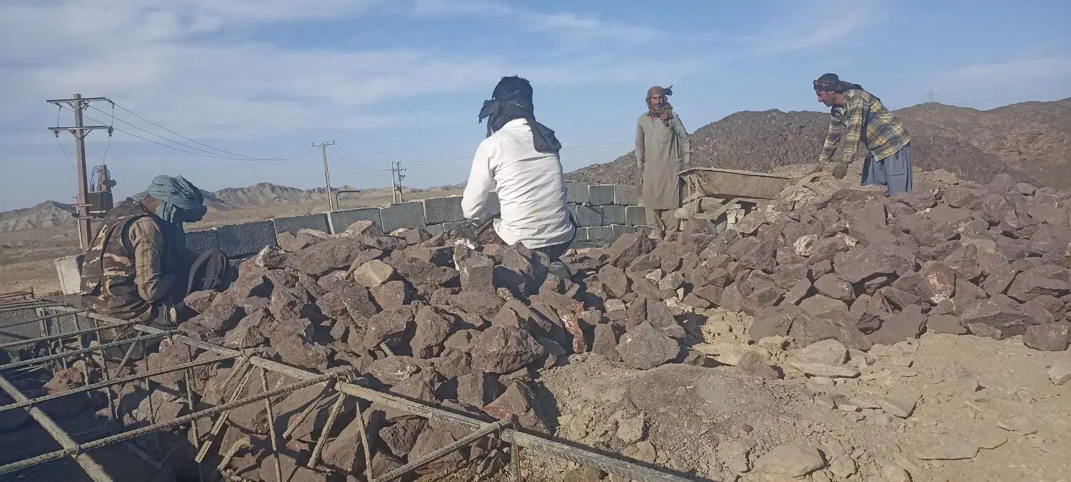 اجرای اسکلت بتن و بنایی|خدمات پیشه و مهارت|سرباز, |دیوار