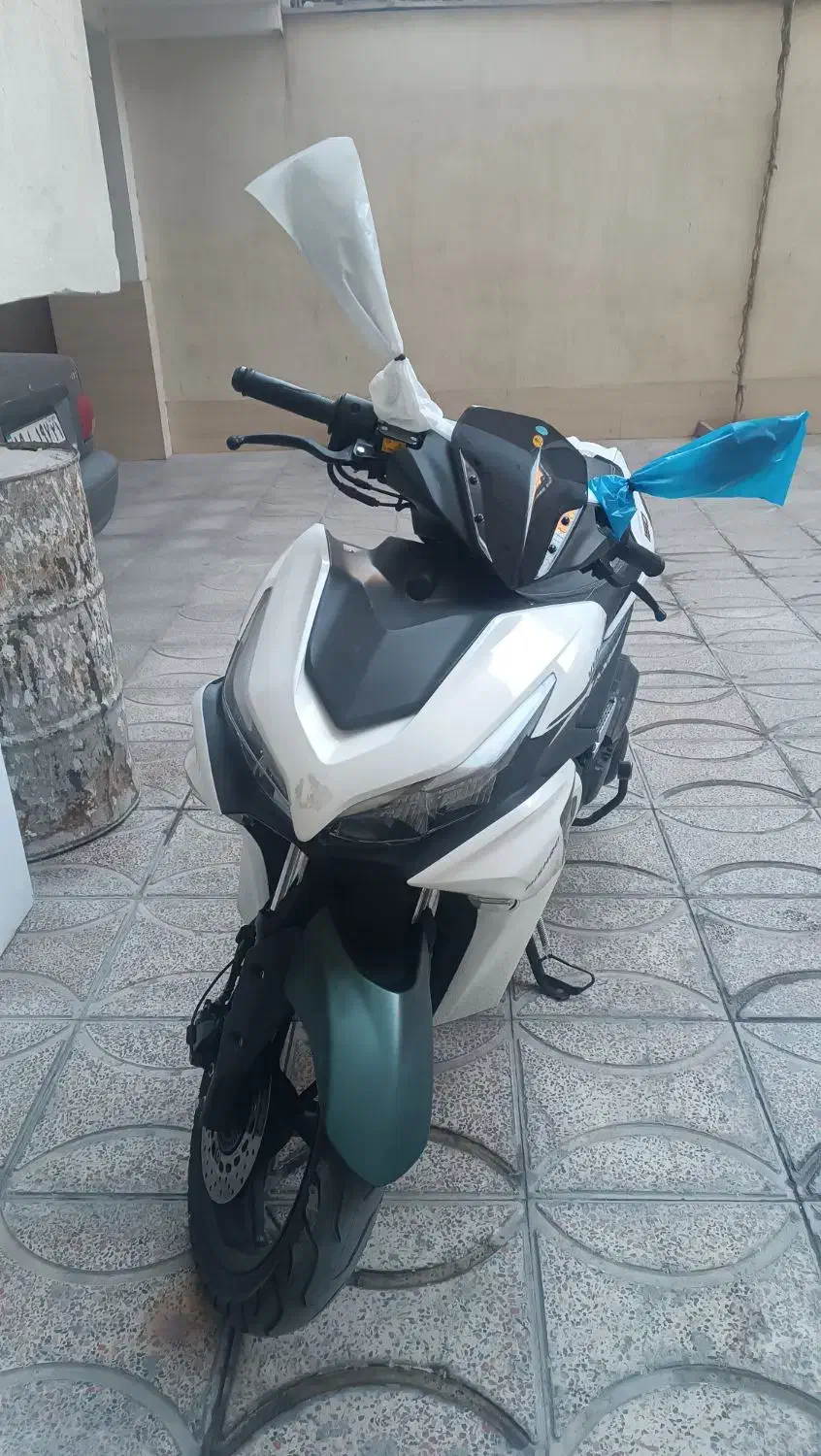 ایروکس 1403 در خشگ|موتورسیکلت|قدس, شهرقدس|دیوار
