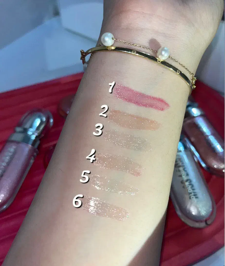 لیپ گلاس میس لارا|آرایشی، بهداشتی، درمانی|رشت, حومه رشت|دیوار