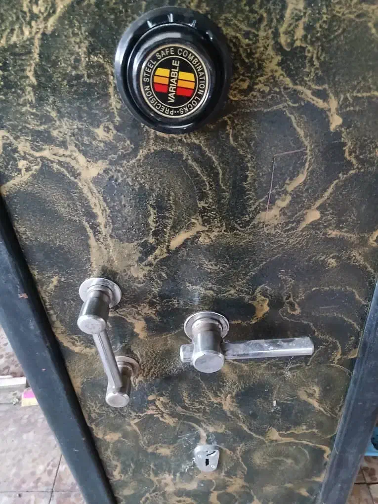 فروش گاو صندوق نسوز در حد نو|ابزارآلات|اهواز, کوروش|دیوار