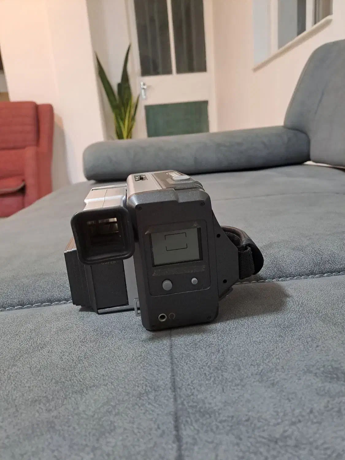 فروش دوربین عکاسی و فیلمبرداری برداری|دوربین عکاسی و فیلم‌برداری|اهواز, کوروش|دیوار