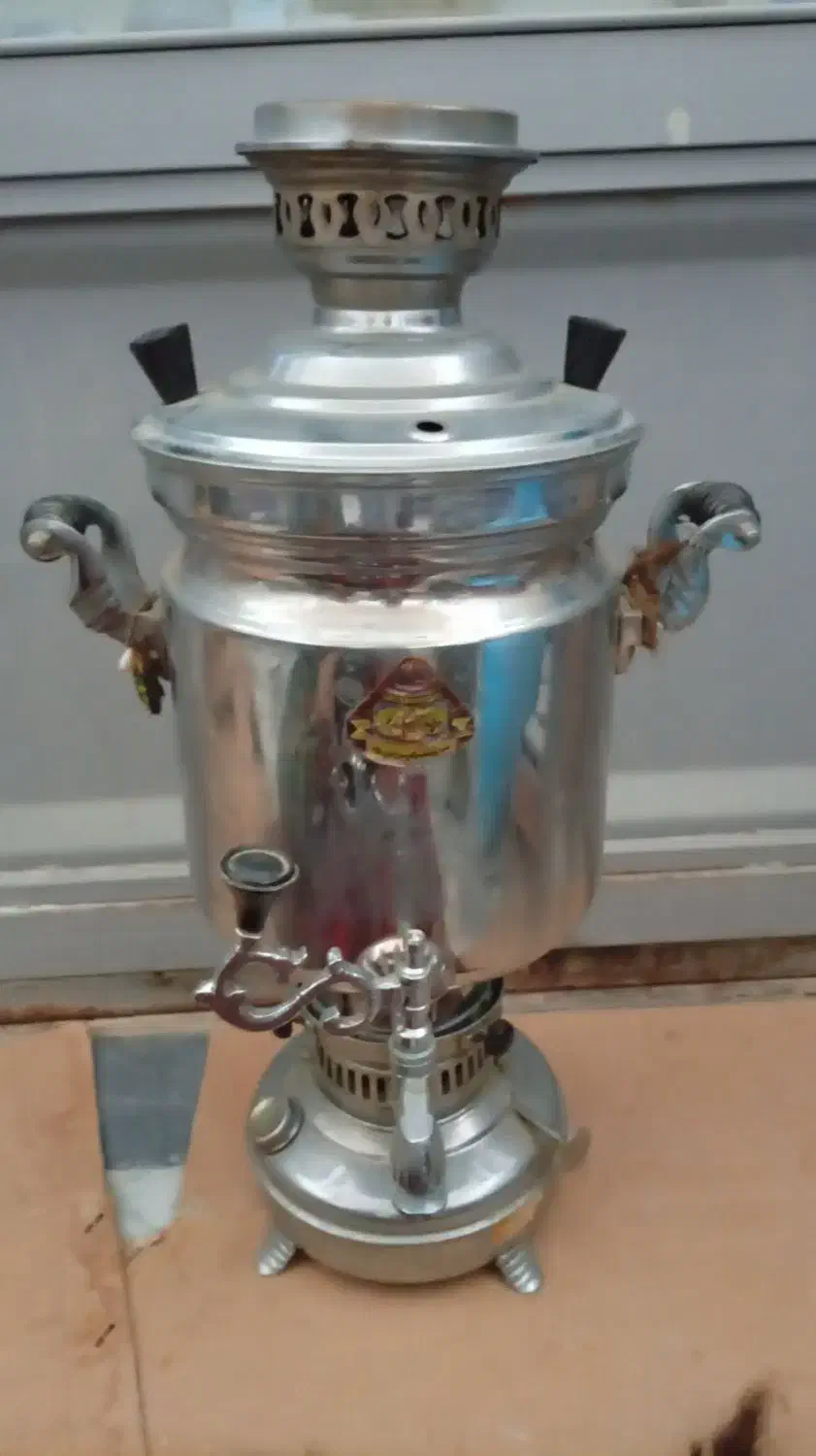 سماور قدیمی|سماور، چای‌ساز، قهوه‌ساز|گنبد کاووس, |دیوار