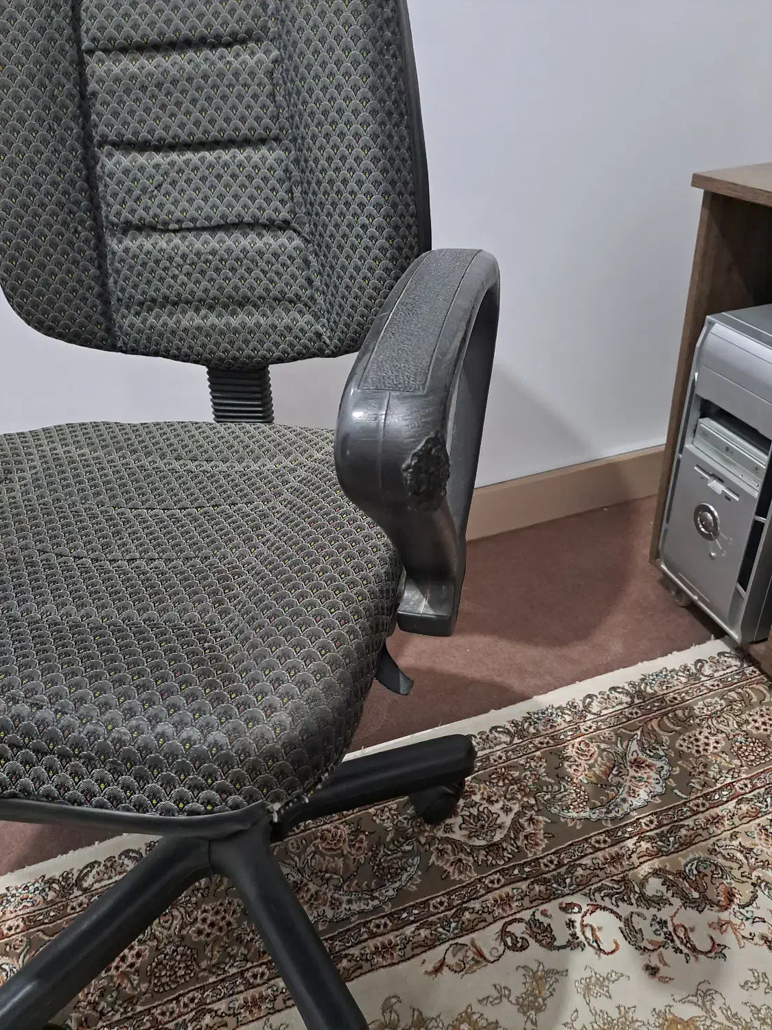 میز و صندلی ‌کامپیوتر|میز تحریر و کامپیوتر|تبریز, |دیوار