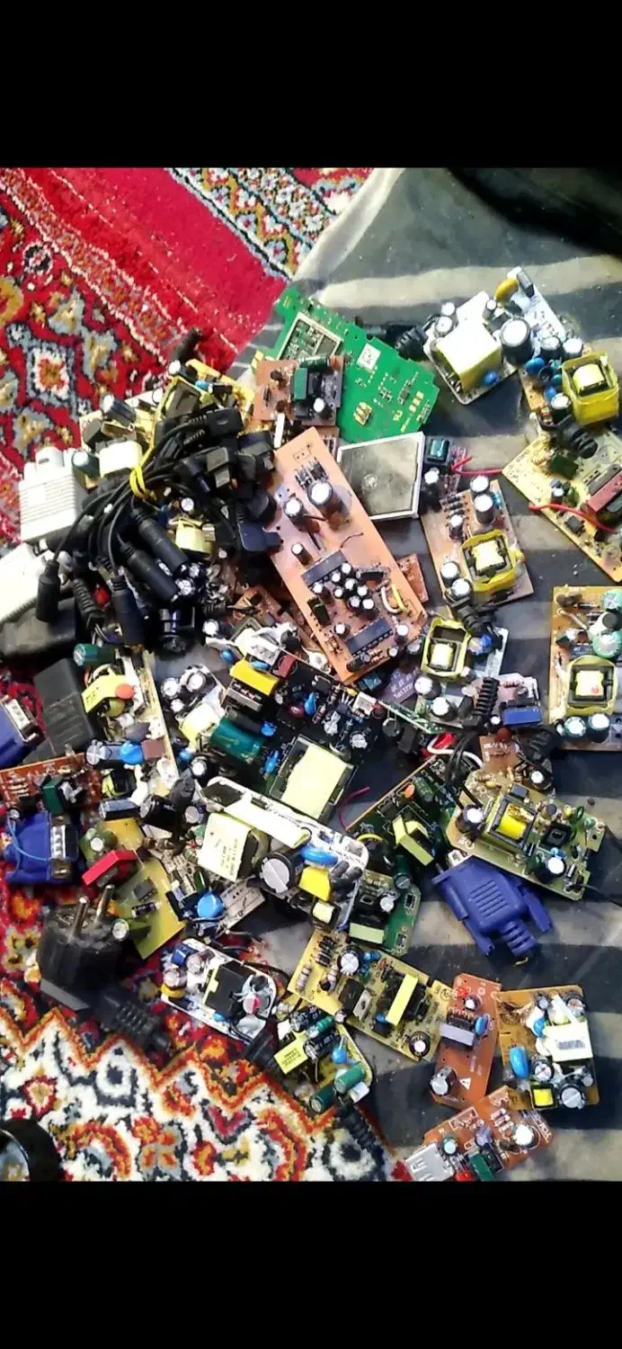 تعدادی برد و سیم رابط های کاربردی مخصوص تعمیرکار|لوازم جانبی موبایل و تبلت|سنندج, |دیوار