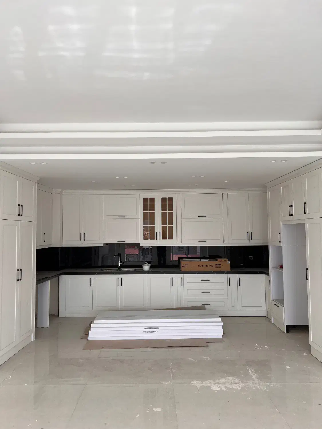 طبقه آخر نوساز|فروش آپارتمان|لاهیجان, شیشه گران|دیوار