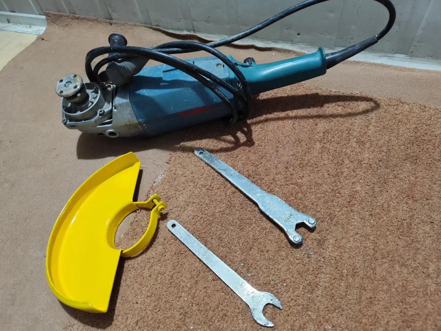 سنگ فرز بوش|ابزارآلات|شیراز, میانرود|دیوار