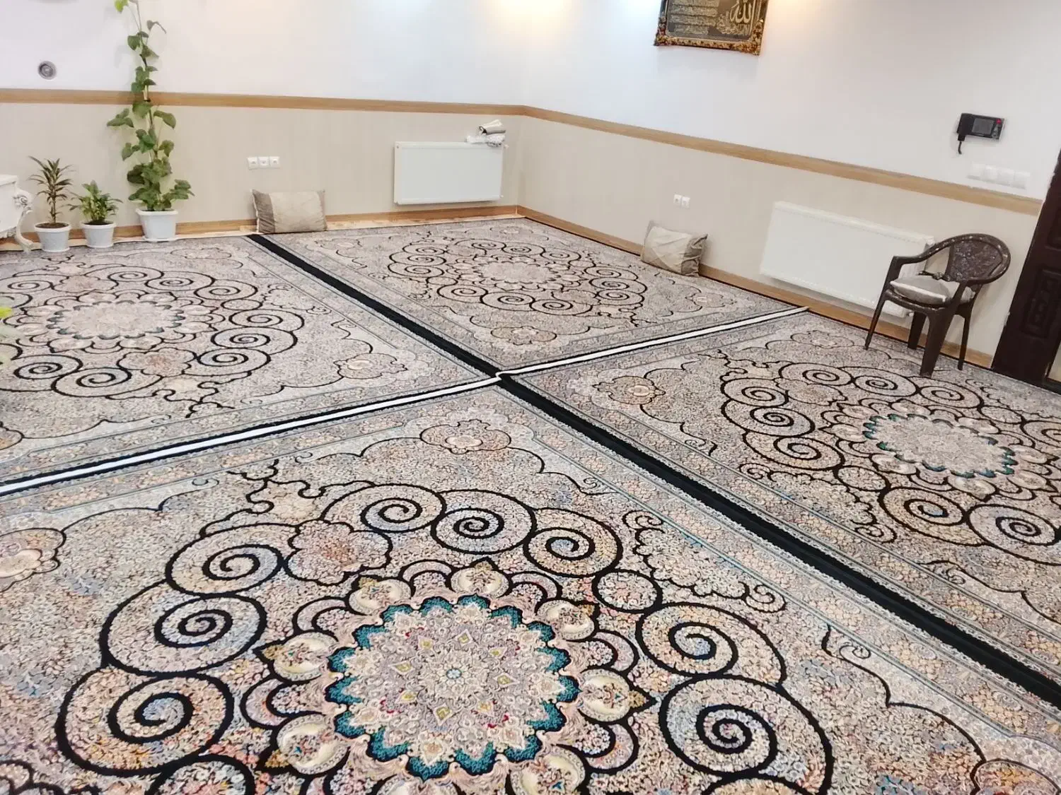 فروش قالی کم کار و بی عیب|فرش|بانه, |دیوار