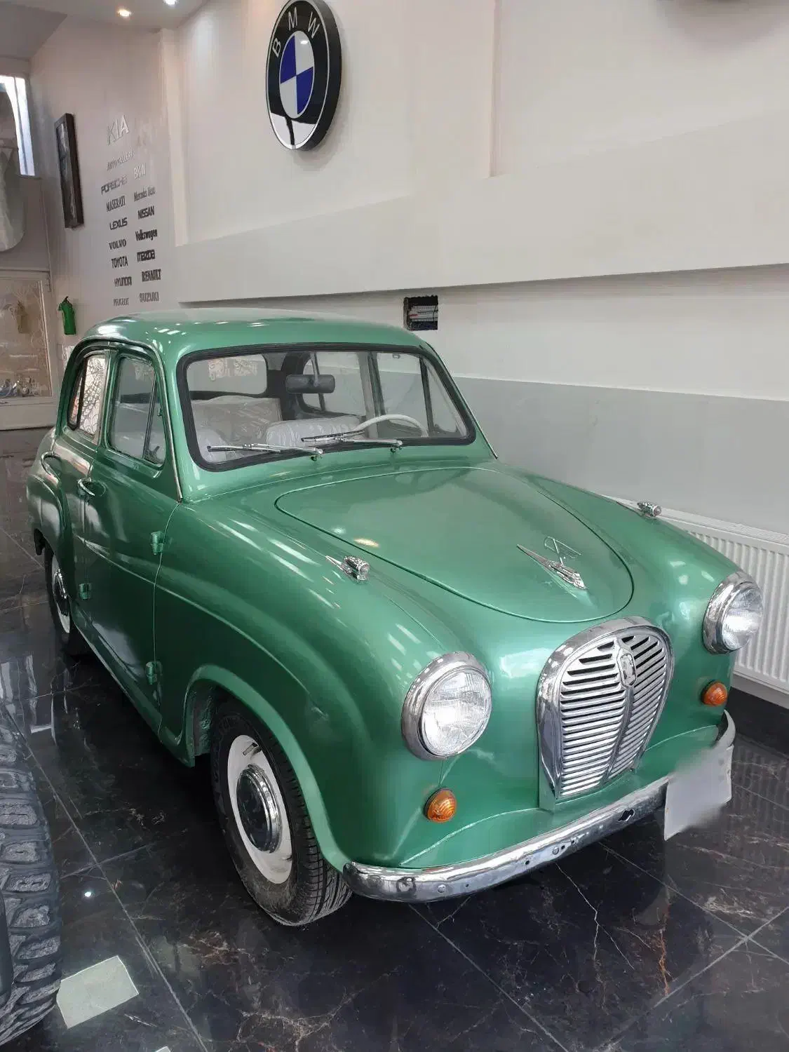 آستین انگلند 1950s|خودرو کلاسیک|تبریز, |دیوار