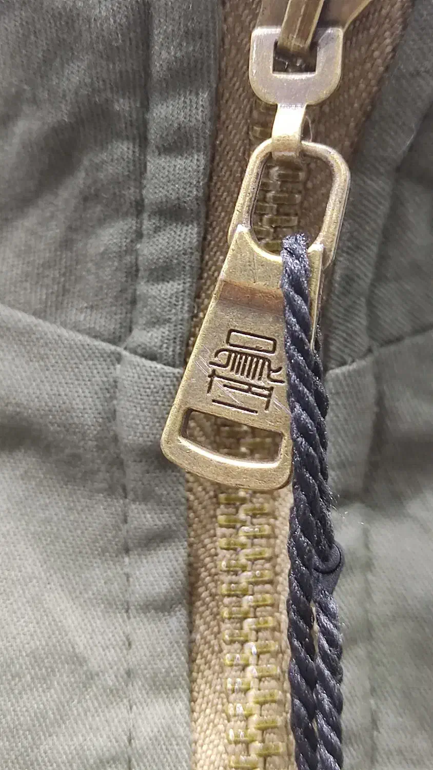 کاپشن جیپ دورو وبارانی دو رو اردلان بیرانوند|لباس|خرم‌آباد, |دیوار