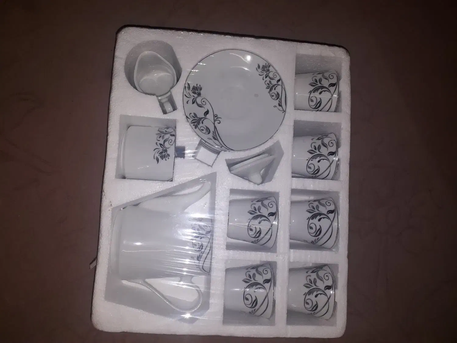 سرویس چینی نو|ظروف سرو و پذیرایی|قم, مهر آباد|دیوار