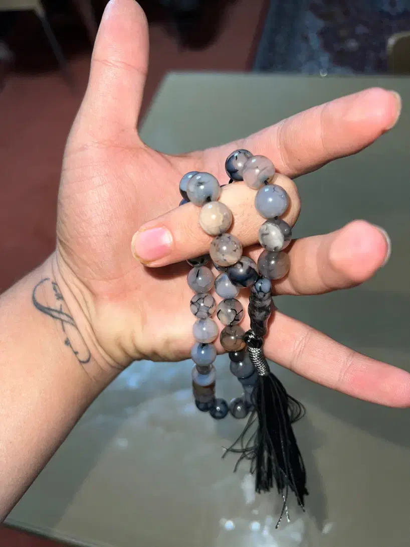 تسبیح عقیق سنگ اصلی|کلکسیون اشیاء عتیقه|اردبیل, |دیوار