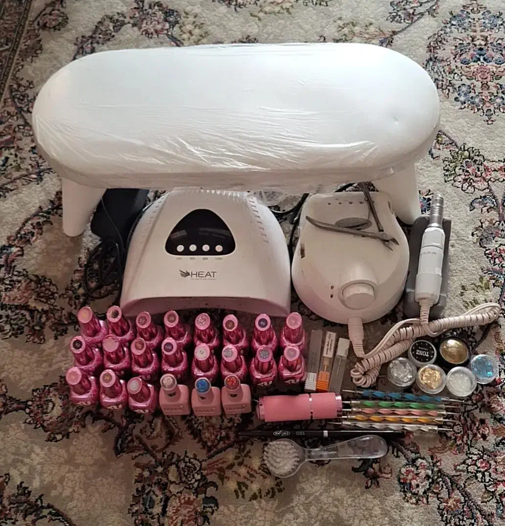 لوازم کاشت ناخن هیت و ماراتون|آرایشی، بهداشتی، درمانی|قرچک, باقرآباد|دیوار