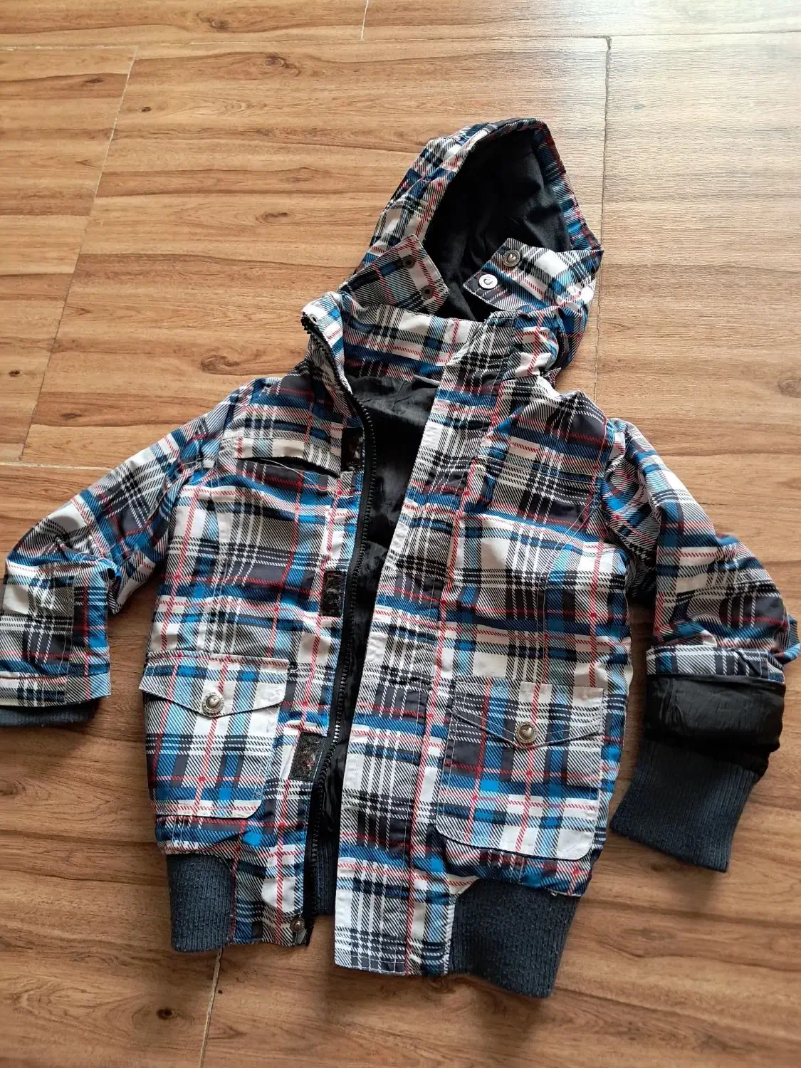 کاپشن وسرهمی|کفش و لباس بچه|پاکدشت, پاکدشت (مامازند)|دیوار