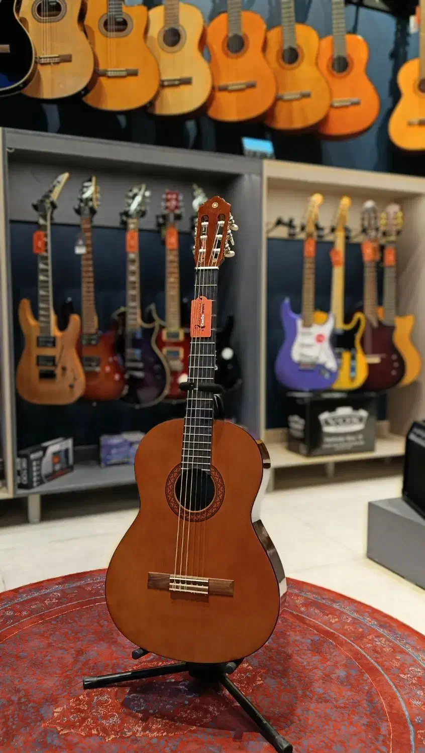 گیتار یاماها C40 و C70|گیتار، بیس، امپلیفایر|تاکستان, |دیوار