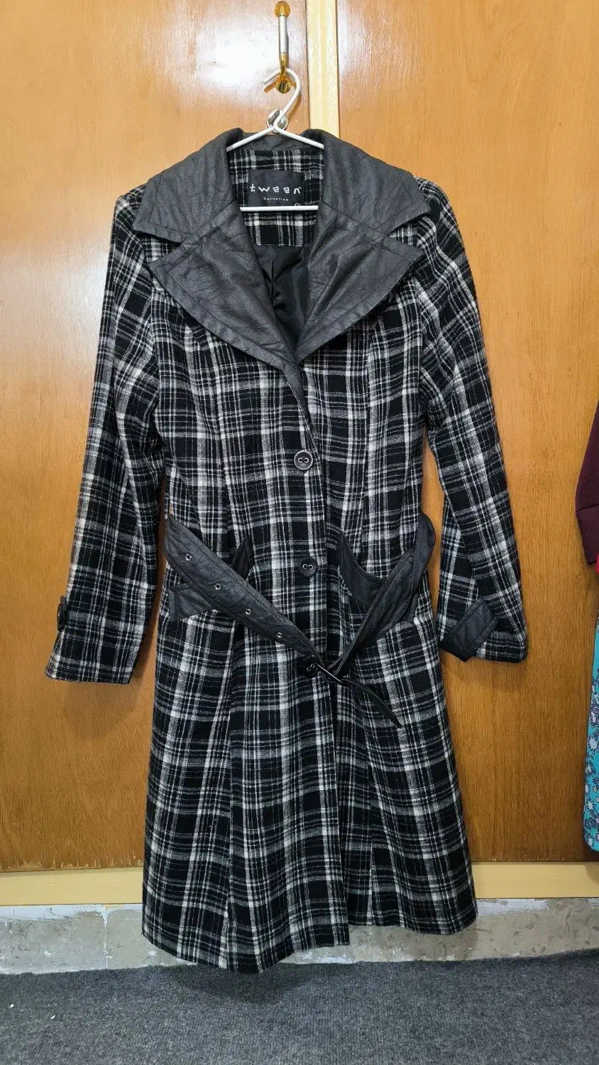 پالتو و کت زمستانه زنانه|لباس|صدرا-فارس, فاز ۱|دیوار