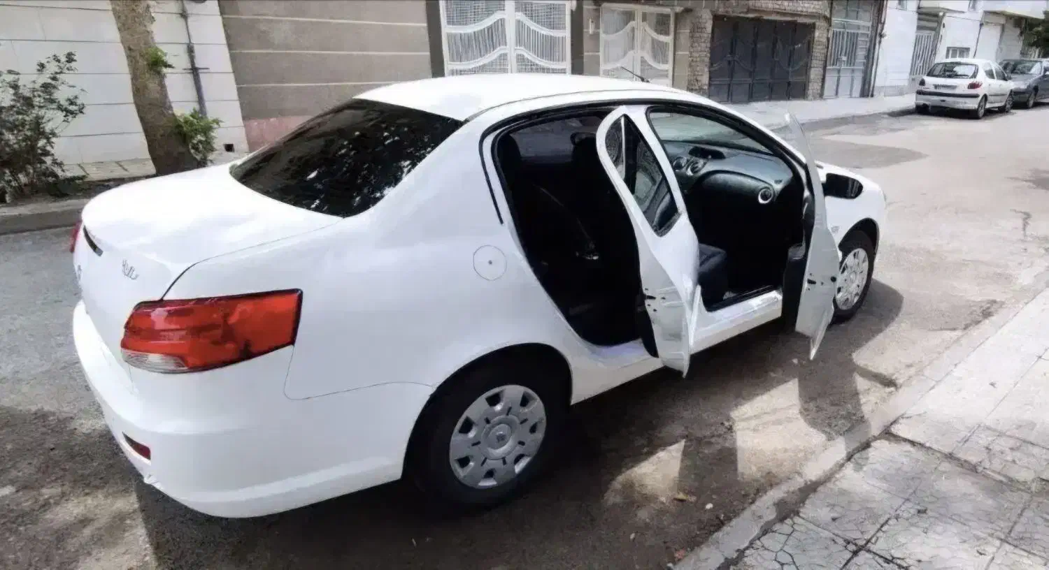 رانا پلاس ۴۰۱ بیرنگ|خودرو سواری و وانت|تهران, شیوا|دیوار